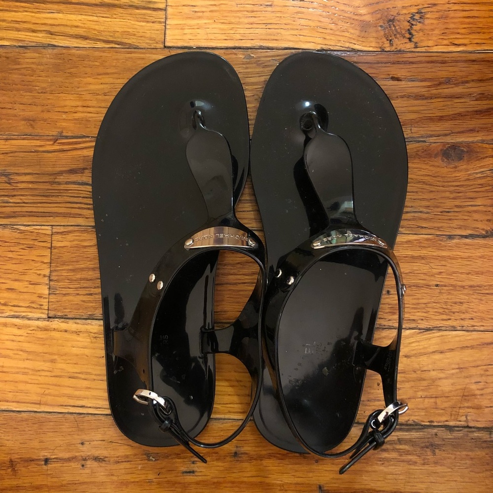 ‼️Sold ✨ Used Michael Kors Sandles Balck Size 6